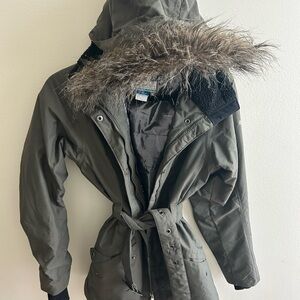 Women's Olive green Columbia Omni heat jacket